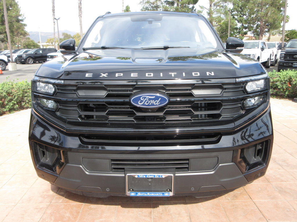 Certified 2025 Ford Expedition Max Active RWD image 8