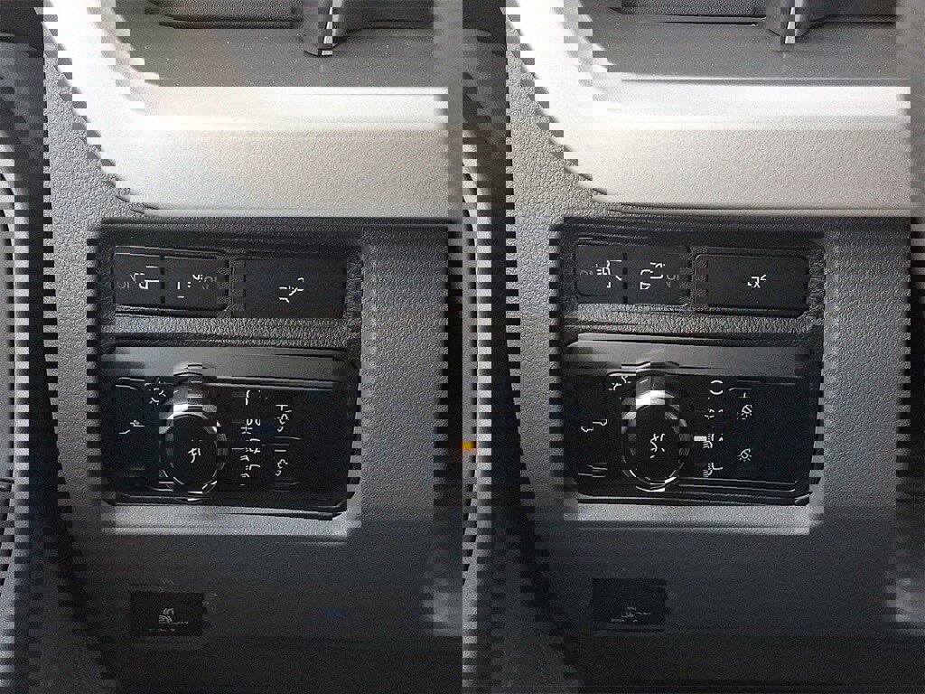 Certified 2024 Ford F350 XLT w/ XLT Premium Package image 25