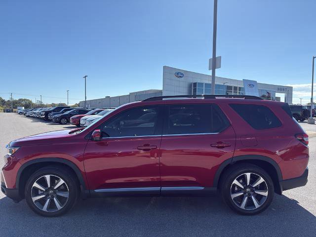 Used 2025 Honda Pilot Elite image 6