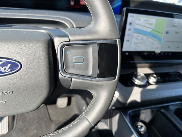 Certified 2025 Ford Expedition Active AWD/4WD image 34