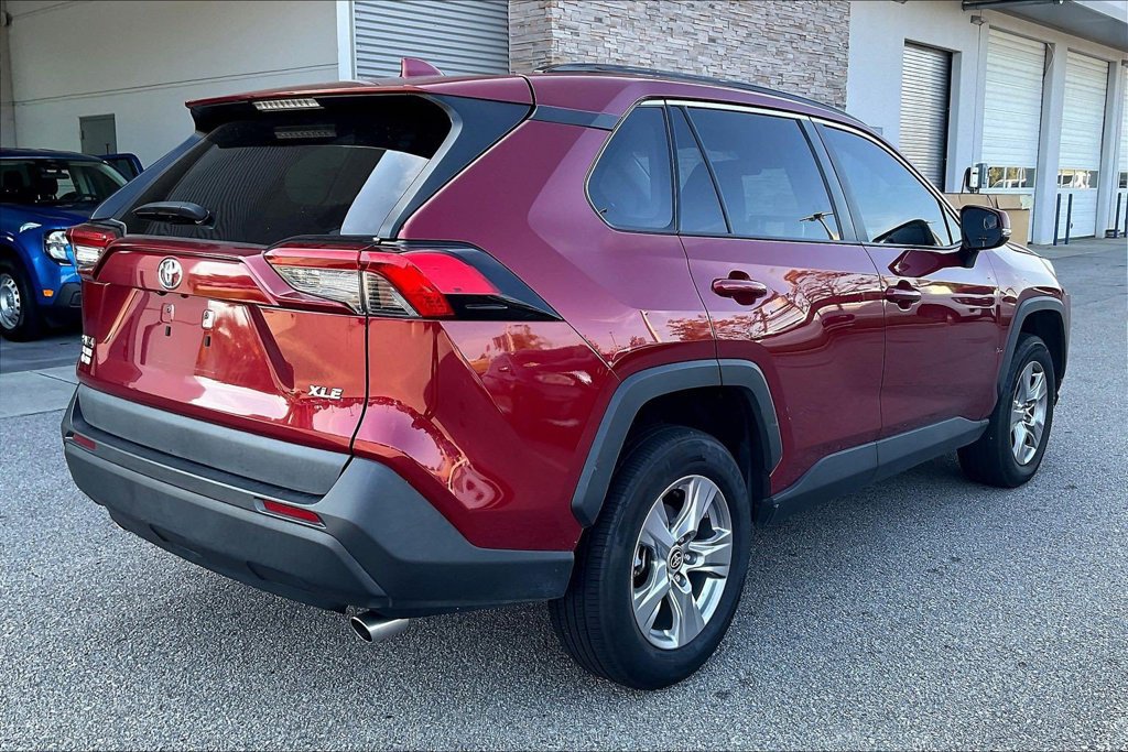 Used 2023 Toyota RAV4 XLE FWD image 6