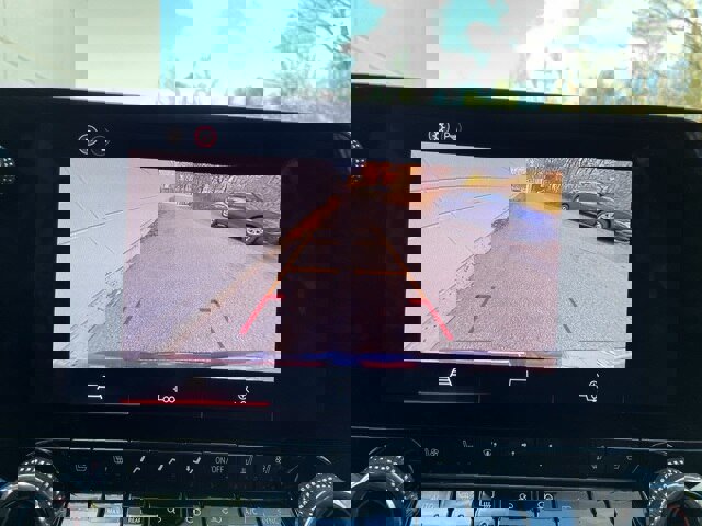 Used 2025 GMC Canyon AT4 w/ AT4 Premium Package image 26