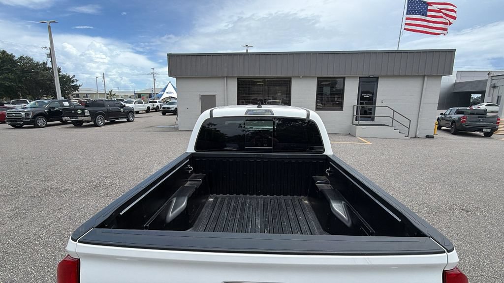 Used 2023 Toyota Tacoma SR5 w/ Technology Package AWD/4WD image 12
