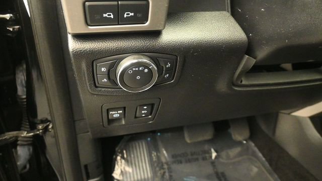 Certified 2018 Ford F150 Platinum w/ Equipment Group 701A Luxury AWD/4WD image 15