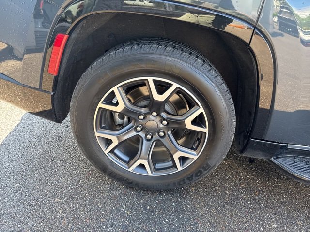 Used 2024 Jeep Wagoneer Series III image 12