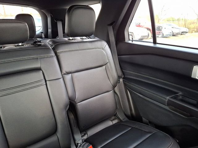 Certified 2020 Ford Explorer XLT w/ Equipment Group 202A image 21