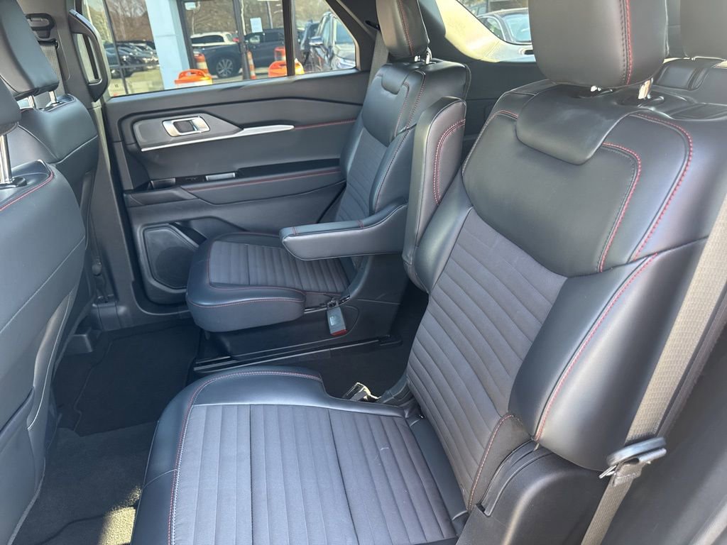 Certified 2025 Ford Explorer ST-Line image 26