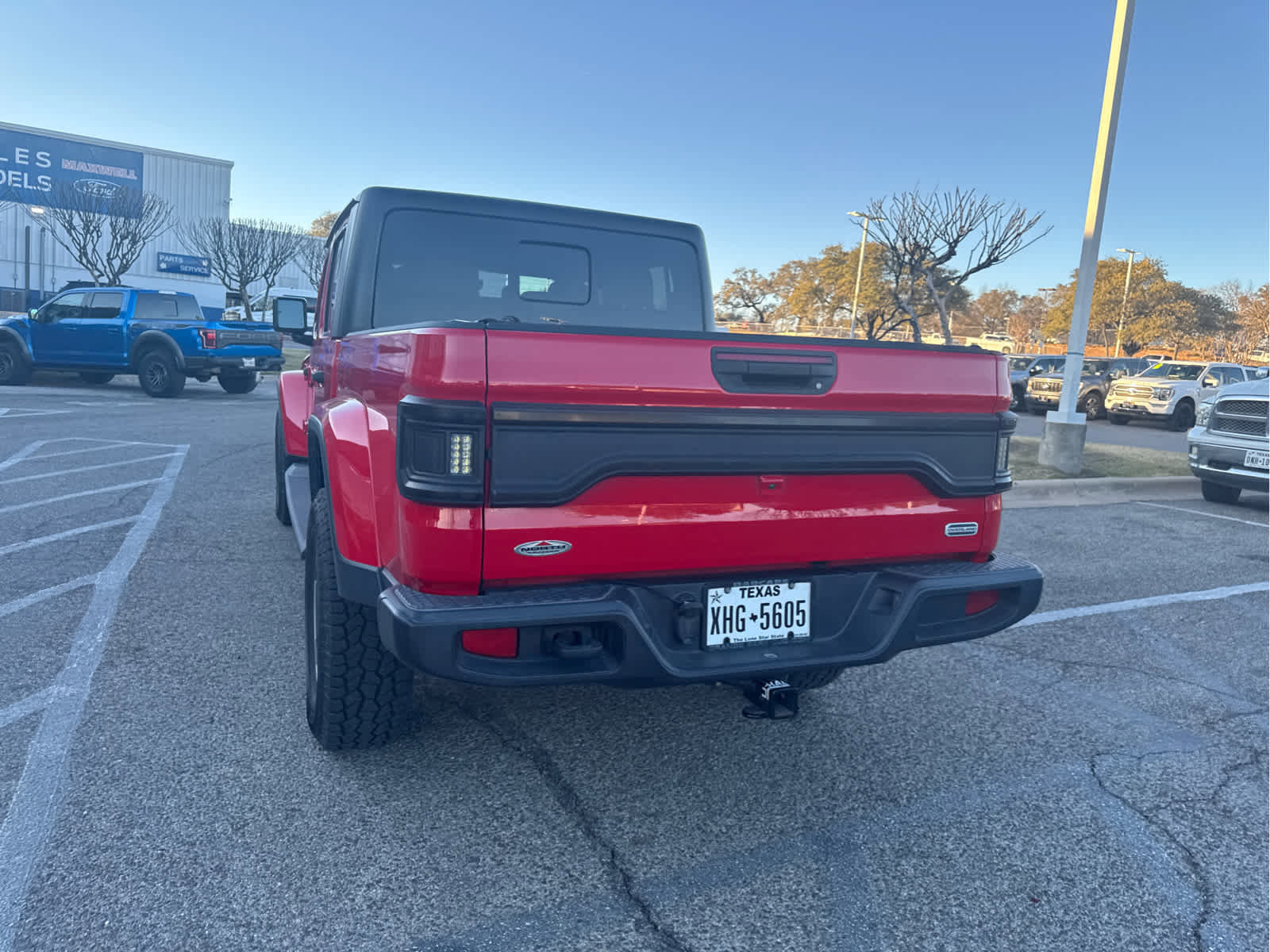 Used 2020 Jeep Gladiator Overland image 5