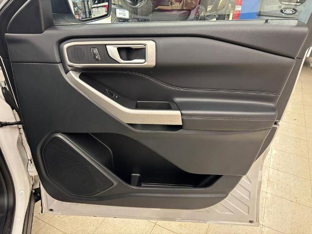 Certified 2023 Ford Explorer XLT w/ Equipment Group 202A image 16