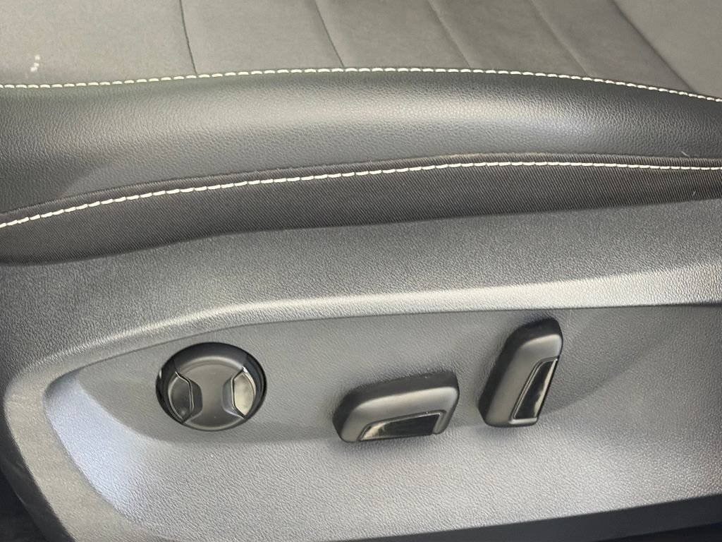 Used 2022 Volkswagen Taos SE image 26