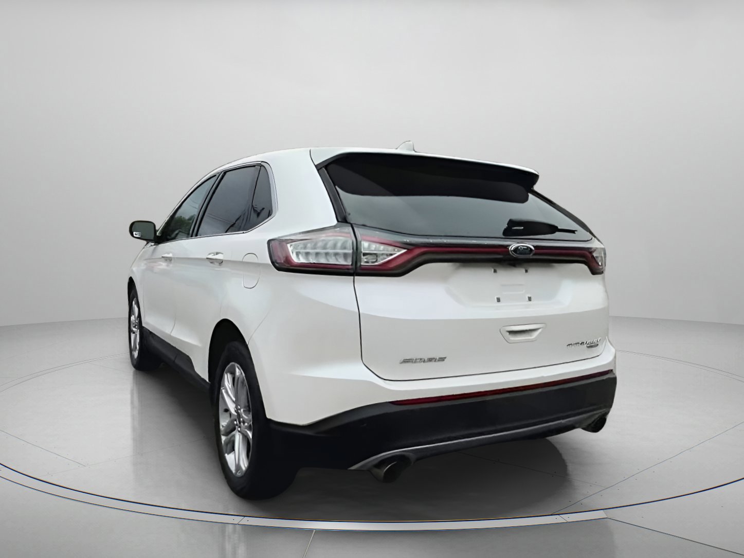 Certified 2018 Ford Edge Titanium w/ Ford Safe & Smart Package image 14