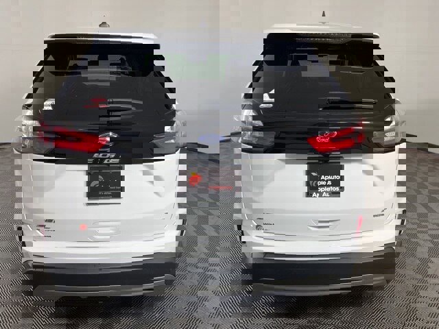 Certified 2023 Ford Edge SEL image 4