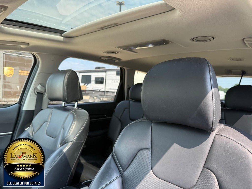 Used 2025 Kia Telluride S AWD/4WD image 9