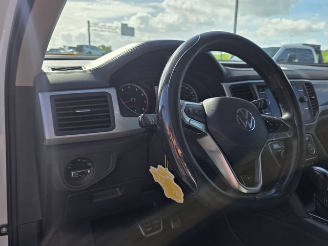 Used 2021 Volkswagen Atlas SE w/ Panoramic Sunroof Package FWD image 11
