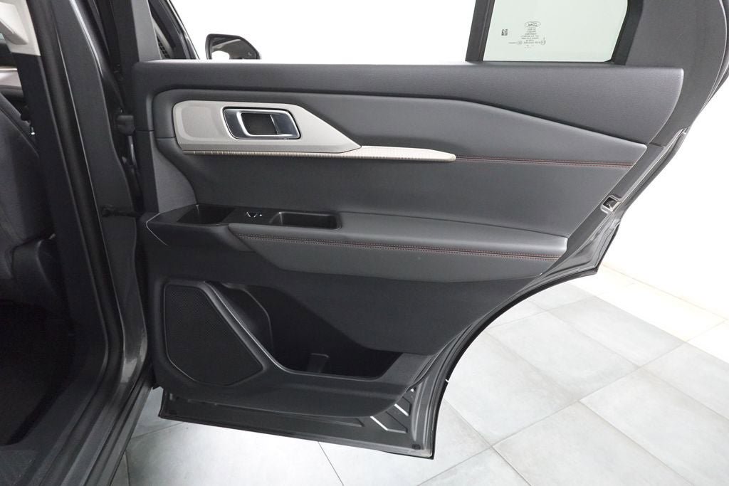 Certified 2025 Ford Explorer Active AWD/4WD image 32