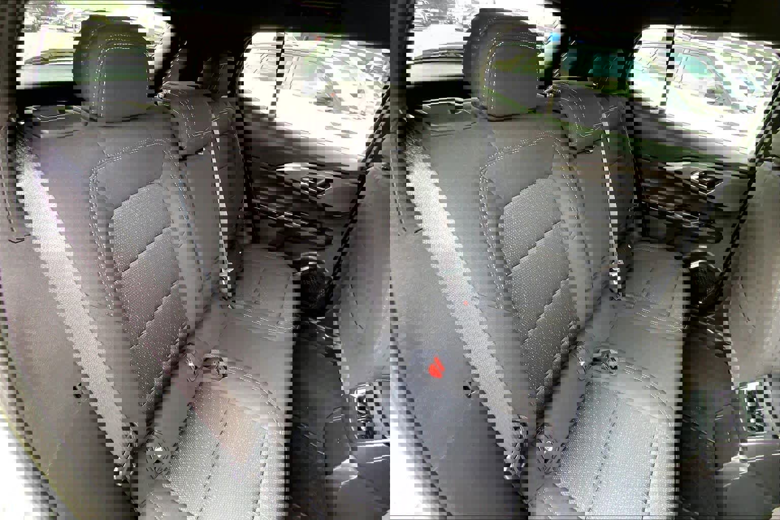 Used 2025 Chevrolet Equinox EV LT image 17