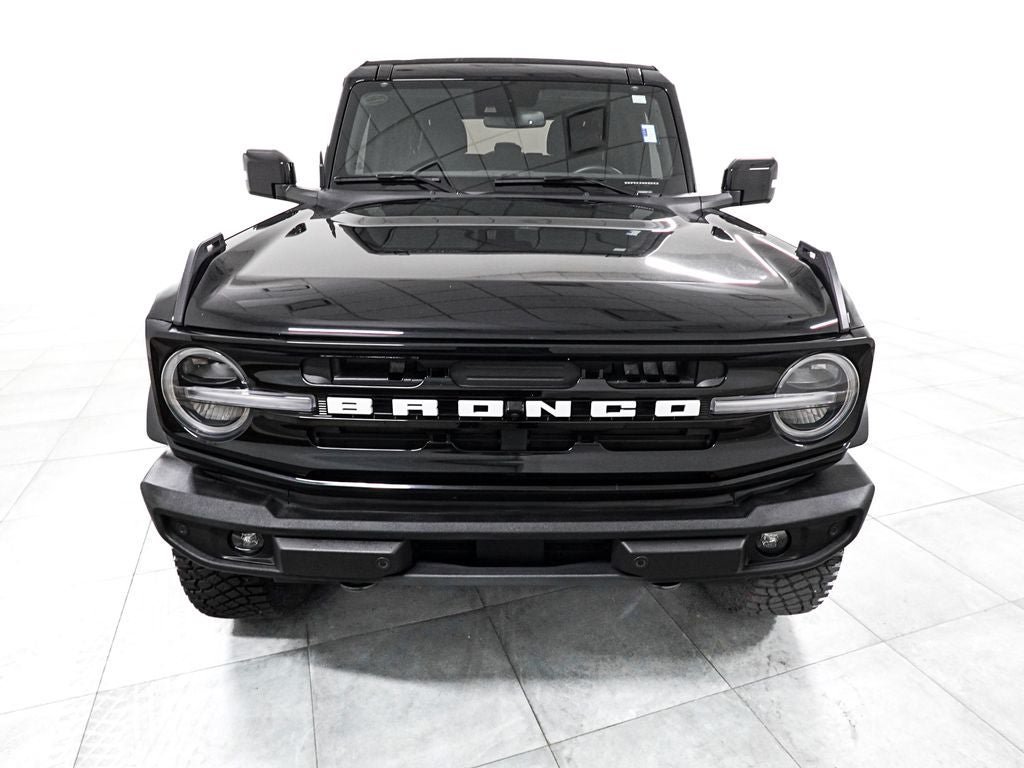 Certified 2023 Ford Bronco Outer Banks w/ Sasquatch Package AWD/4WD image 3