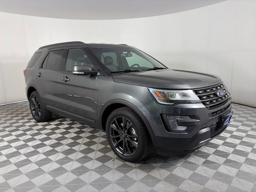 Certified 2017 Ford Explorer XLT w/ Equipment Group 202A AWD/4WD 360° Tour
