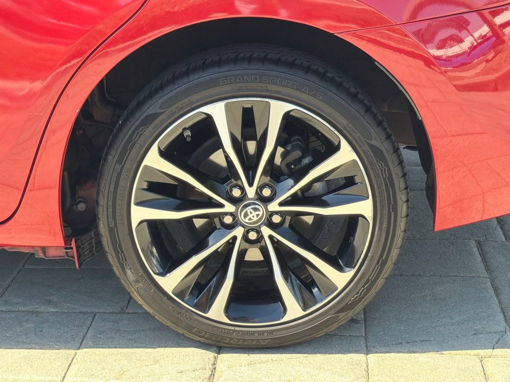 Used 2019 Toyota Corolla SE w/ Carpet Mat Package (TMS) FWD image 17