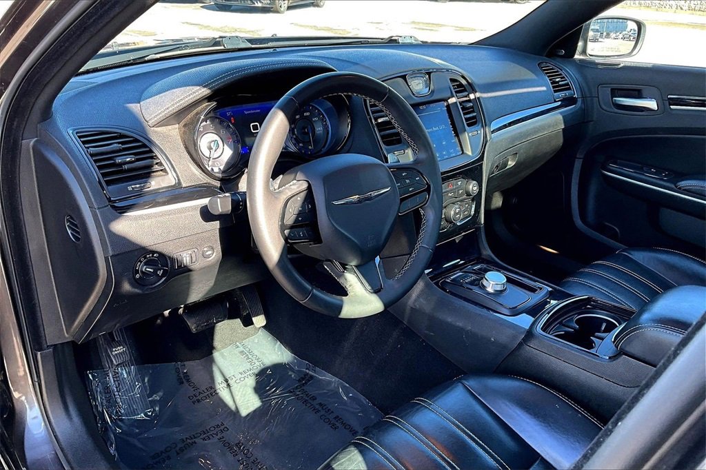 Used 2023 Chrysler 300 S image 13