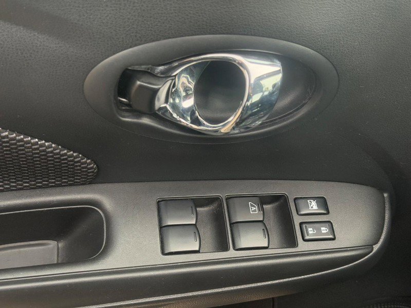 Used 2019 Nissan Versa SV image 24