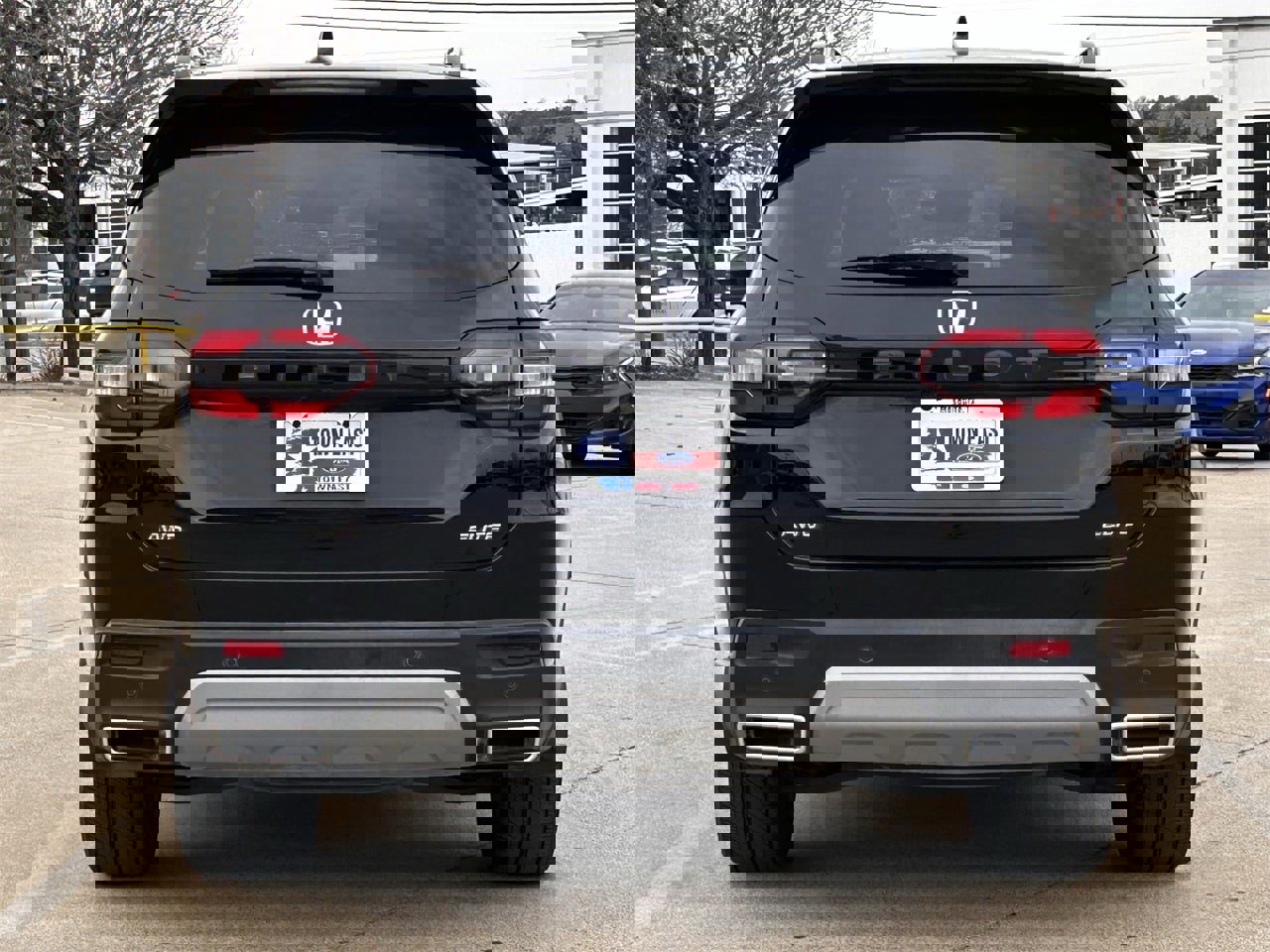 Used 2024 Honda Pilot Elite image 4