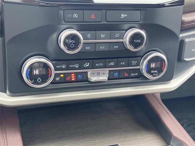 Certified 2024 Ford Expedition Limited image 35