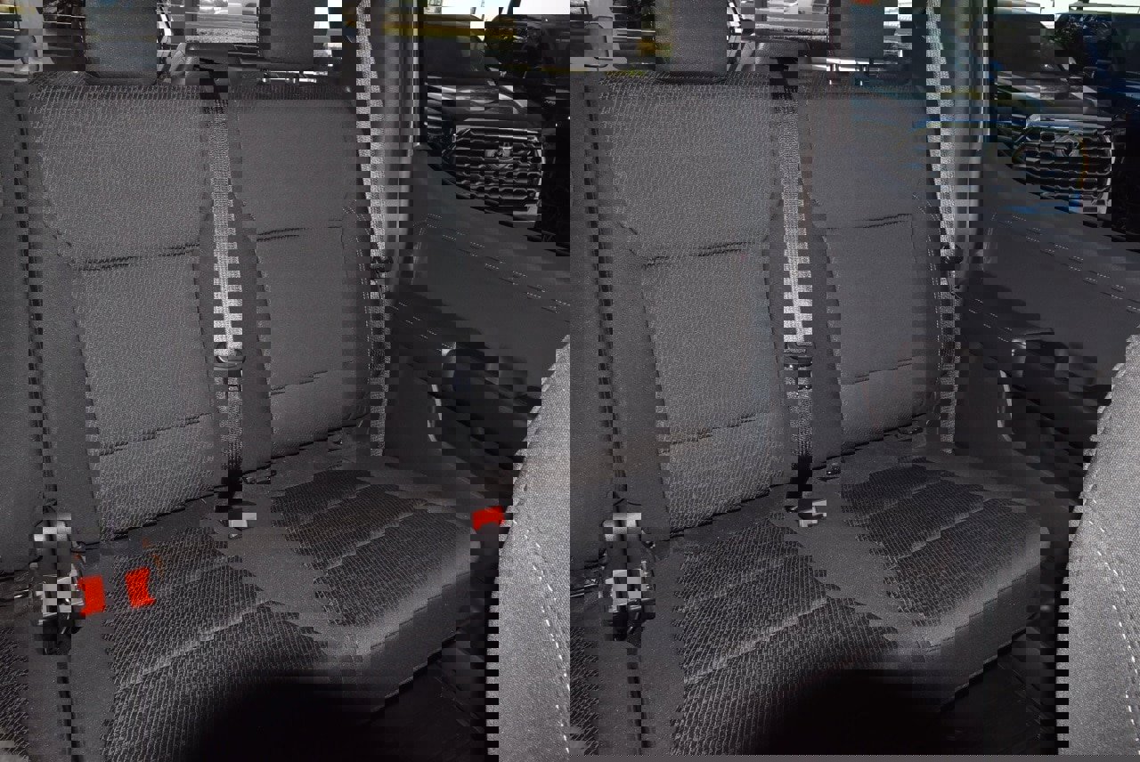 Certified 2022 Ford F150 XLT w/ Equipment Group 302A High image 21