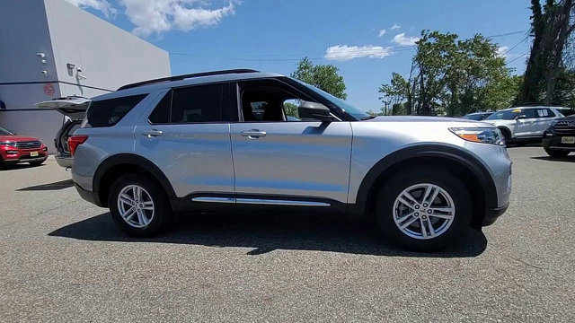 Certified 2020 Ford Explorer XLT w/ Comfort Package image 9