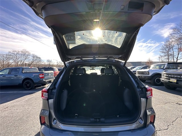 Certified 2023 Ford Escape ST-Line w/ Tech Pack #1 image 40