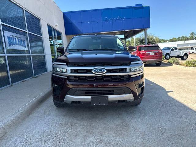 Certified 2024 Ford Expedition Max XLT AWD/4WD image 3