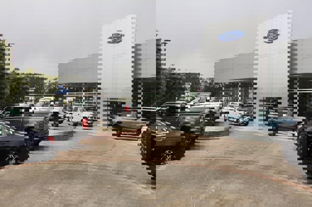 Certified 2022 Ford Explorer ST w/ ST Street Pack image 31