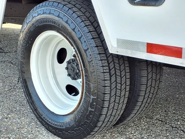 Certified 2022 Ford E-350 and Econoline 350 Super Duty RWD image 37