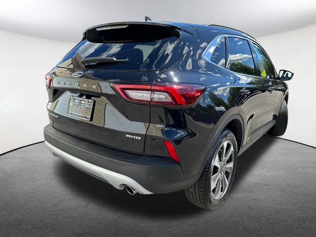Certified 2023 Ford Escape Platinum image 5