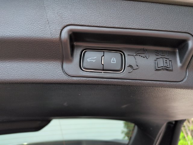 Certified 2026 Ford Explorer ST-Line AWD/4WD image 25