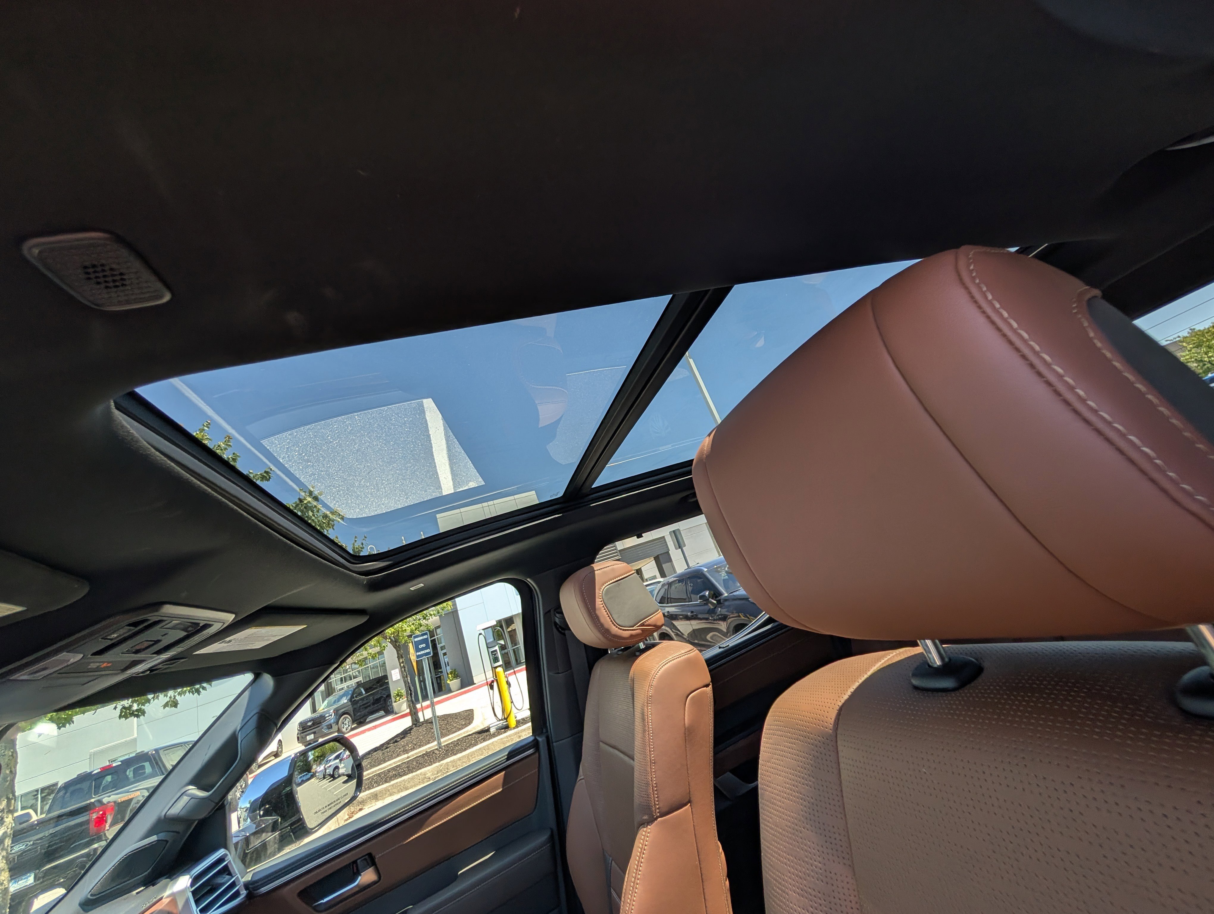 Used 2025 Toyota Tundra 1794 Edition w/ Tow Tech Package AWD/4WD image 18