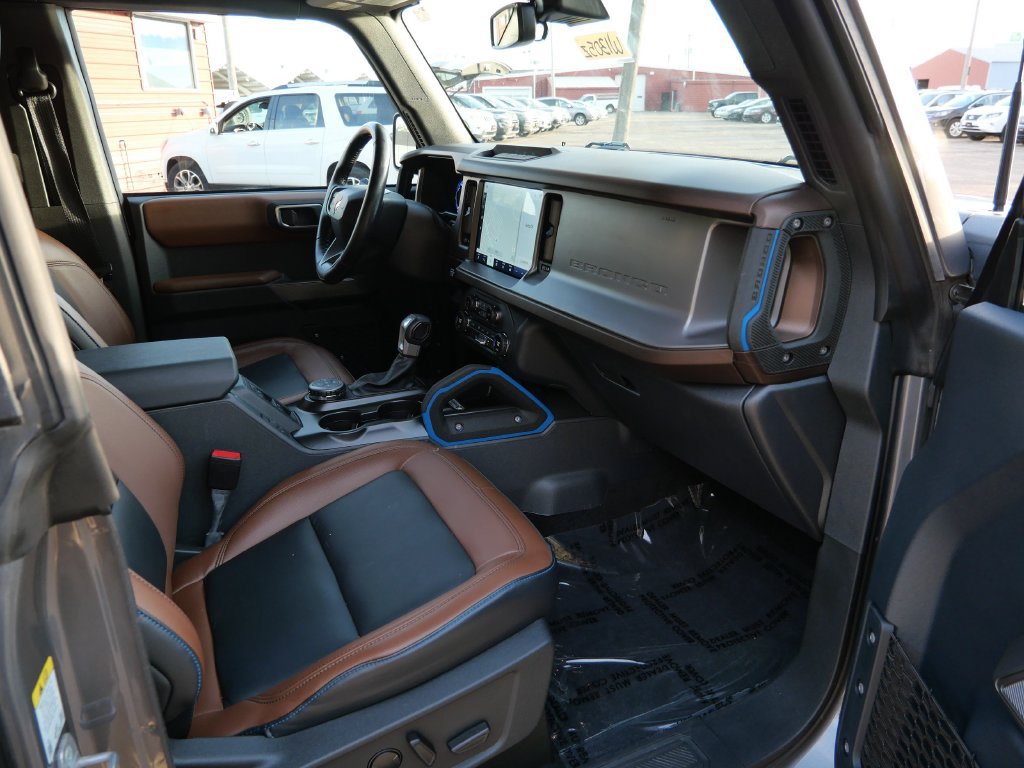 Certified 2023 Ford Bronco Outer Banks AWD/4WD image 11