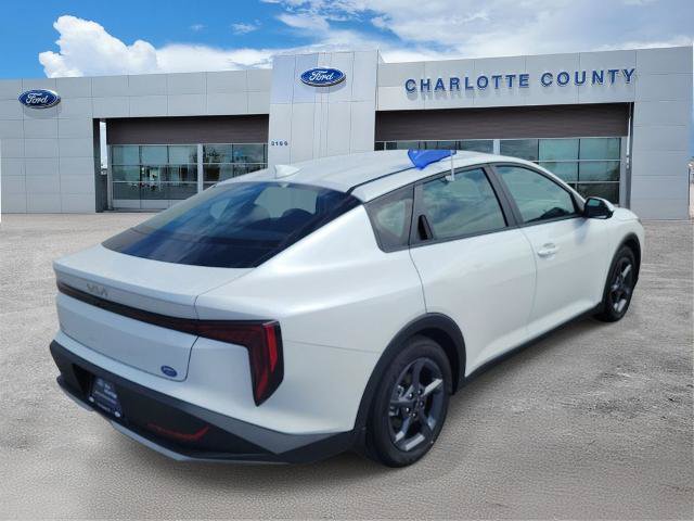 Used 2025 Kia K4 FWD image 5