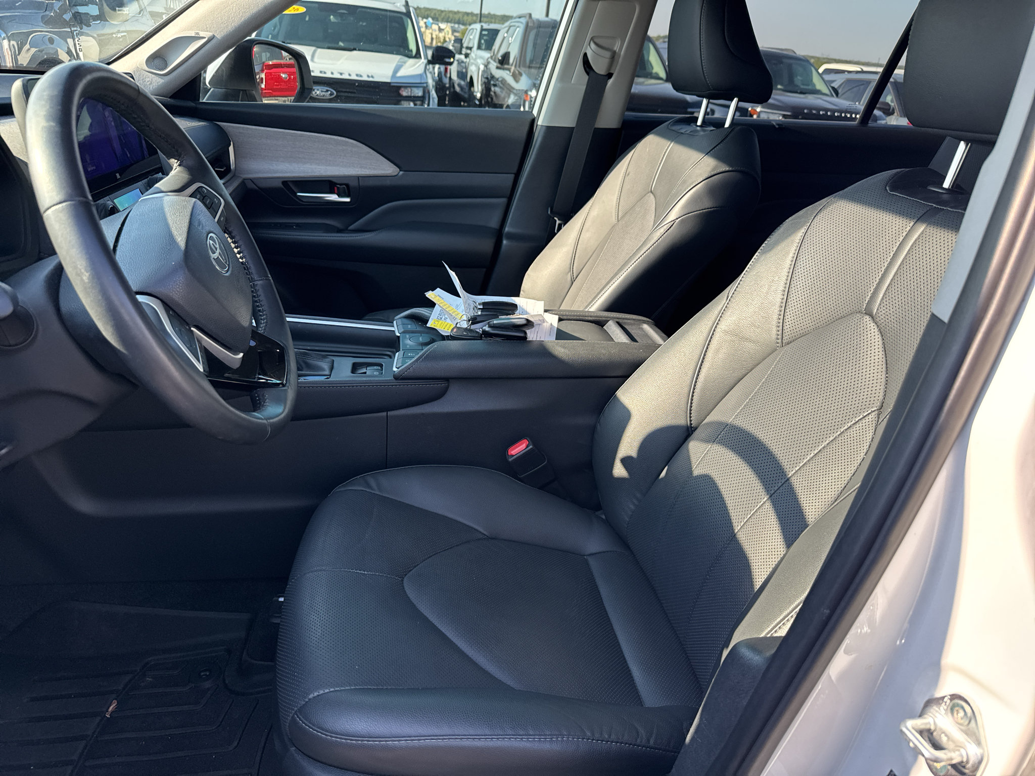 Used 2024 Toyota Grand Highlander FWD image 12