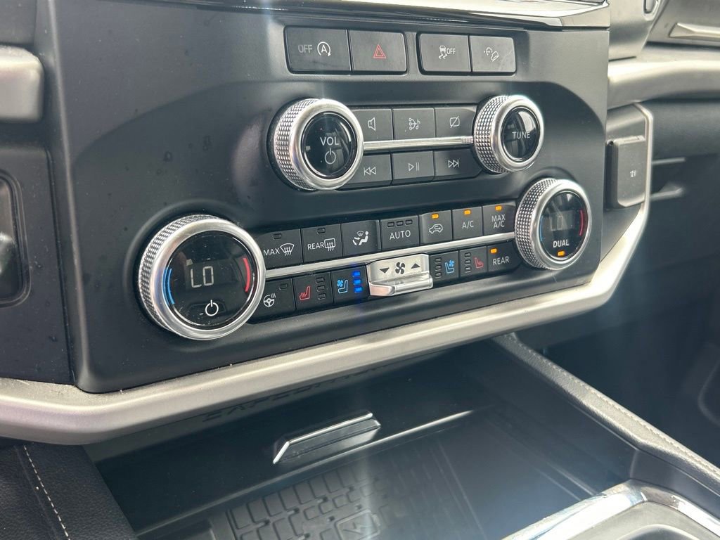 Certified 2024 Ford Expedition XLT image 38