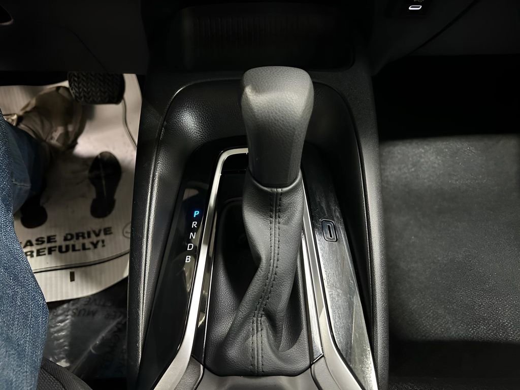 Used 2025 Toyota Corolla LE image 20