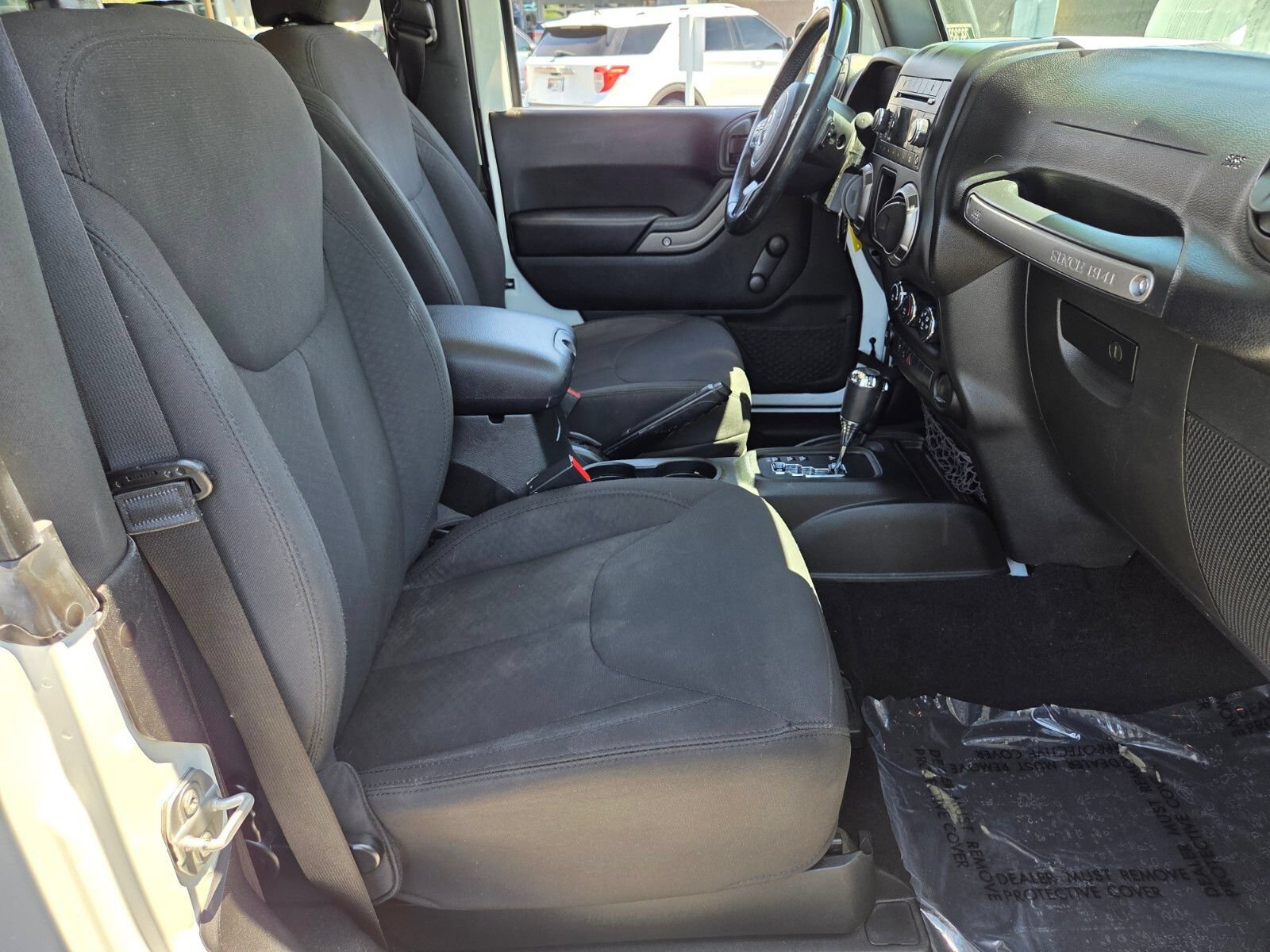 Used 2018 Jeep Wrangler Sport w/ Connectivity Group AWD/4WD image 15