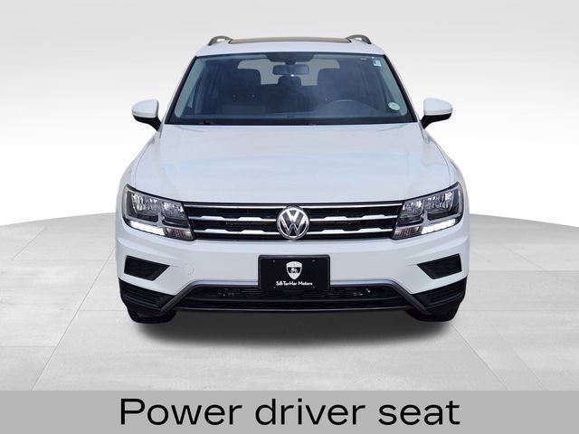Used 2018 Volkswagen Tiguan SE w/ Panoramic Sunroof Package image 8