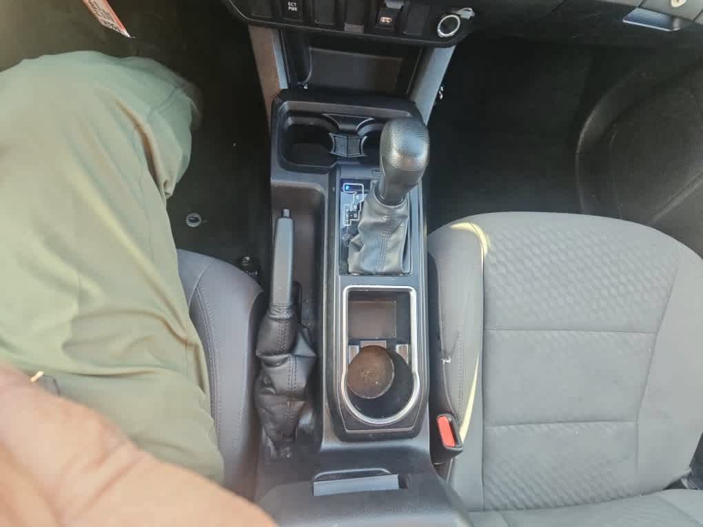 Used 2023 Toyota Tacoma SR RWD image 17
