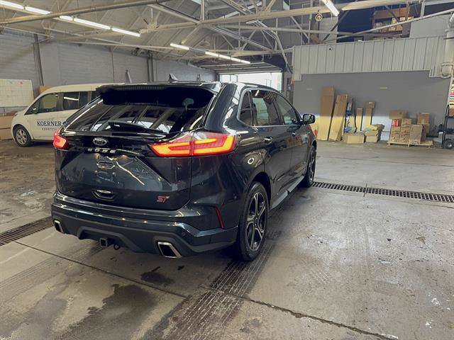 Certified 2023 Ford Edge ST AWD/4WD image 5