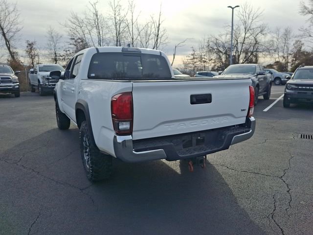 Used 2019 Toyota Tacoma TRD Off-Road image 8