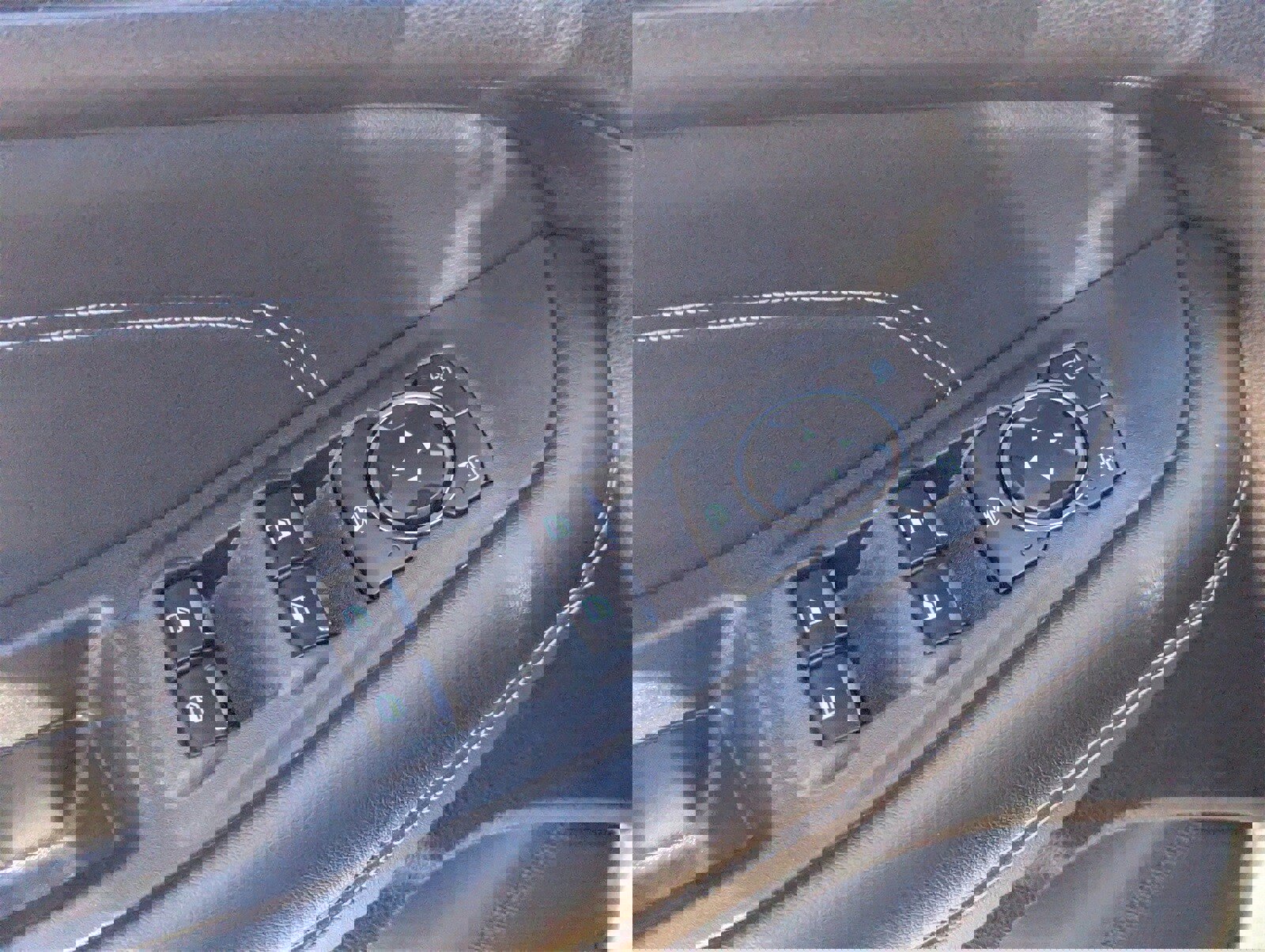 Certified 2024 Ford Edge Titanium image 20