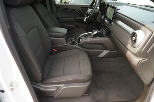 Used 2025 Chevrolet Colorado LT w/ Advanced Trailering Package RWD image 18