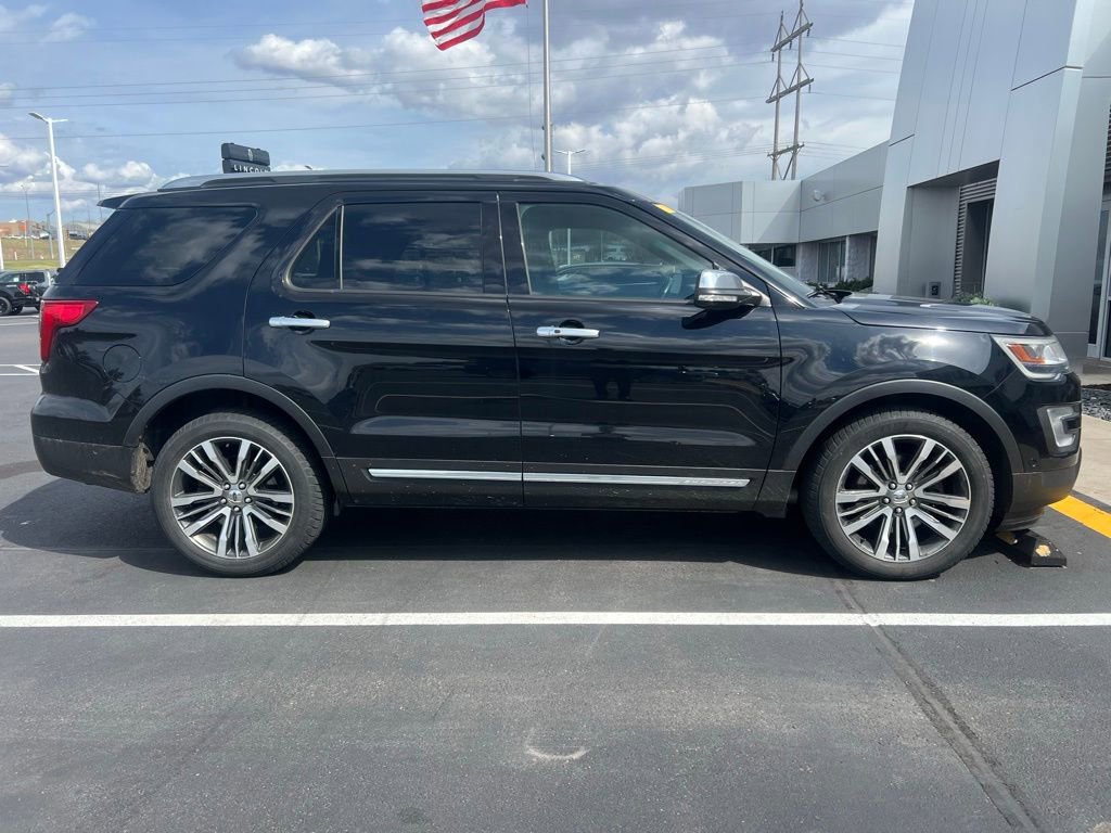 Certified 2017 Ford Explorer Platinum image 9