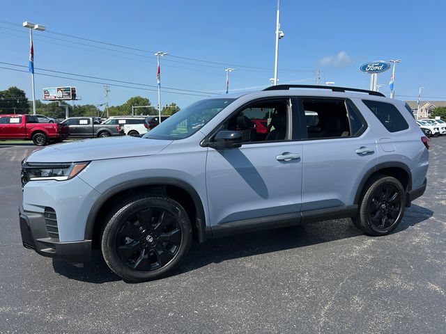 Used 2026 Honda Pilot Black Edition image 3